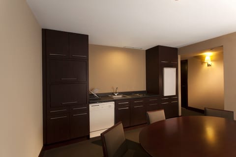 Presidential Suite, 1 King Bed | Private kitchen | Fridge, coffee/tea maker