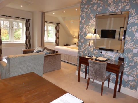 In-room safe, desk, iron/ironing board, free WiFi