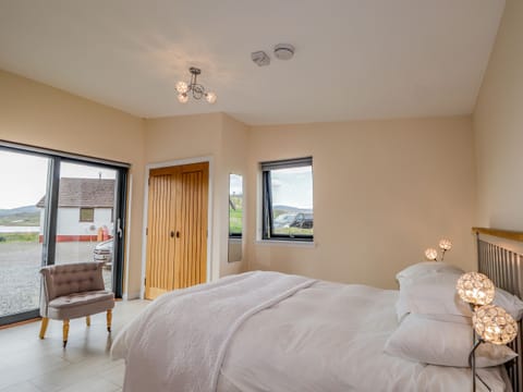 1 bedroom, individually decorated, individually furnished, free WiFi