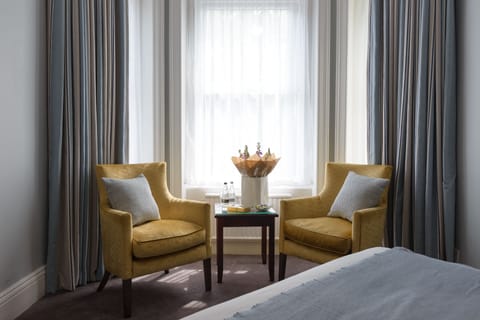 Junior Suite | Egyptian cotton sheets, premium bedding, in-room safe, desk