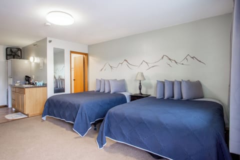 Standard Room, 2 Queen Bed, Pet Friendly | Iron/ironing board, free WiFi, bed sheets