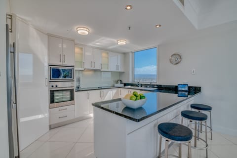 Luxury Penthouse, 3 Bedrooms, Ocean View | Private kitchen | Coffee/tea maker, electric kettle