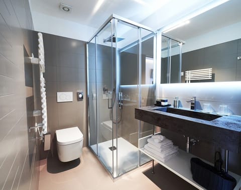 Small Double Room | Hypo-allergenic bedding, down comforters, minibar, in-room safe