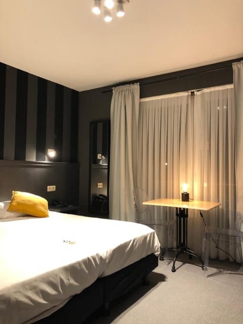 In-room safe, desk, iron/ironing board, free cribs/infant beds