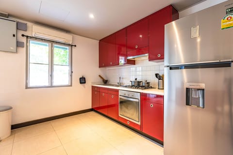 Economy House | Private kitchen