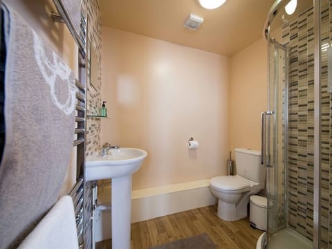 Standard Suite, Ensuite, Partial Sea View | Bathroom