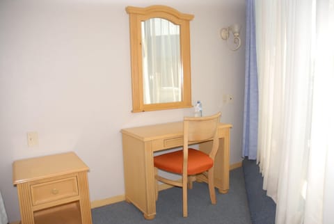 Room (Cama King) | In-room safe, desk, iron/ironing board, free WiFi