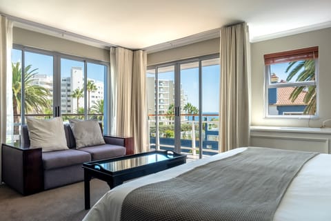 Standard Studio | Living area | LCD TV