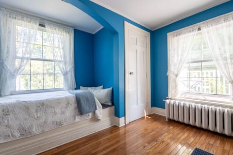 King Room | Individually decorated, individually furnished, free WiFi, bed sheets