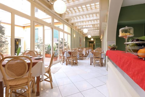 Daily buffet breakfast (EUR 5 per person)