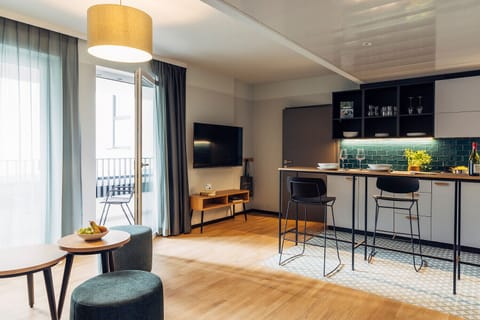 Apartment | Premium bedding, in-room safe, desk, free WiFi