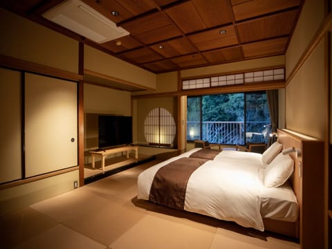 Riverview Japanese style room with low beds, Non Smoking | In-room safe