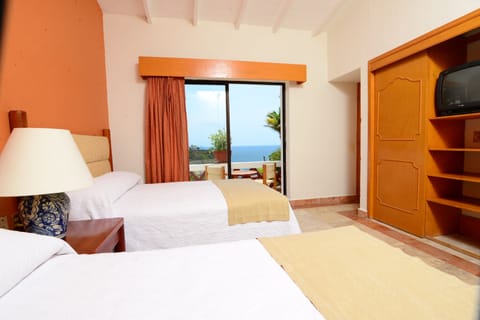 Superior Room, 2 Double Beds, Sea View | Bed sheets