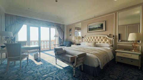 Grand Room, 1 King Bed, Balcony, Ocean View | Minibar, in-room safe, individually decorated, individually furnished