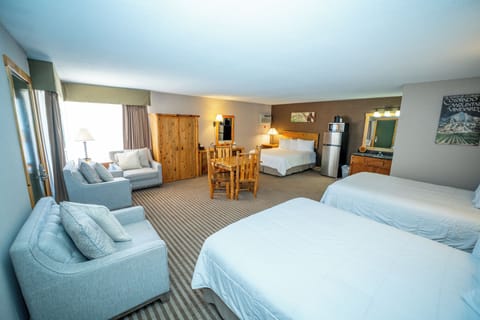 Deluxe Room, Multiple Beds (Not Pet Friendly) | Desk, iron/ironing board, rollaway beds, free WiFi