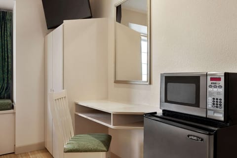 Desk, free WiFi, bed sheets, alarm clocks