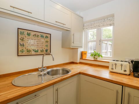 Fridge, dishwasher, electric kettle, toaster