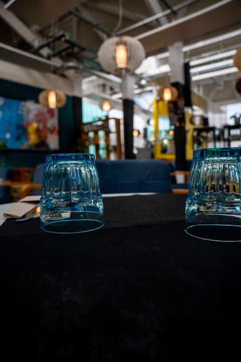 Lunch and dinner served, French cuisine