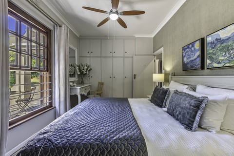 Deluxe Double Room | Individually decorated, individually furnished, desk, laptop workspace