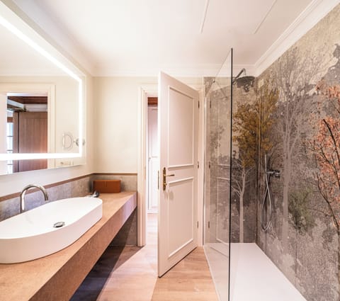 Hair dryer, bathrobes, slippers, bidet