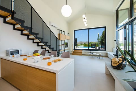 Villa | Living area | 55-inch Smart TV with satellite channels, TV, Netflix