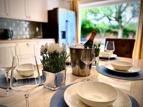 Apartment | Private kitchen | Fridge, microwave, oven, stovetop