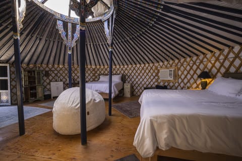 Family Stargazing Yurt No.8 | Bed sheets