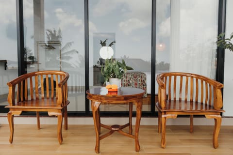 Deluxe Double Room, Garden View | Desk, free WiFi, bed sheets