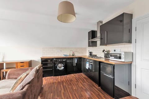 Apartment | Private kitchen | Full-size fridge, microwave, oven, stovetop