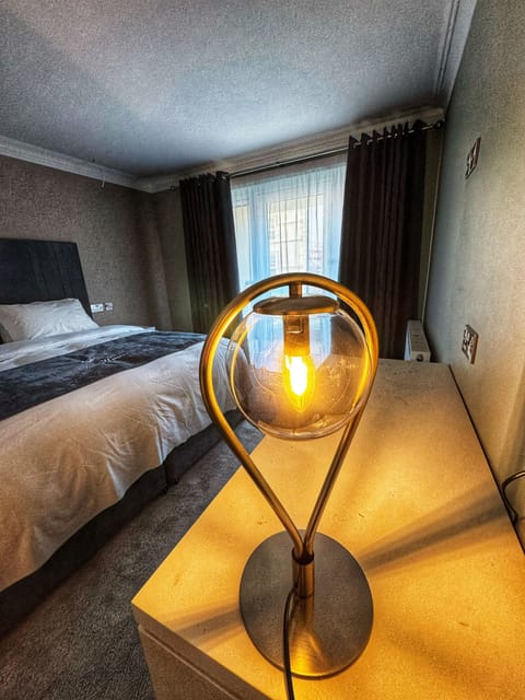 Superior Suite | In-room safe, desk, iron/ironing board, free WiFi