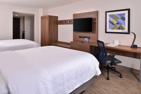 Standard Room, 2 Queen Beds | Minibar, in-room safe, desk, laptop workspace