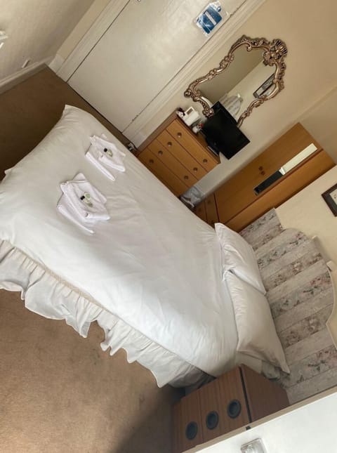 Standard Double Room, Shared Bathroom