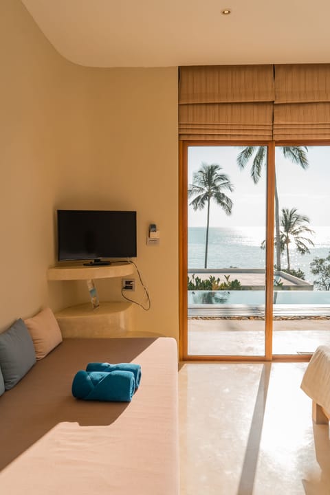 Seaview Pool Villa | In-room safe, desk, free WiFi, bed sheets