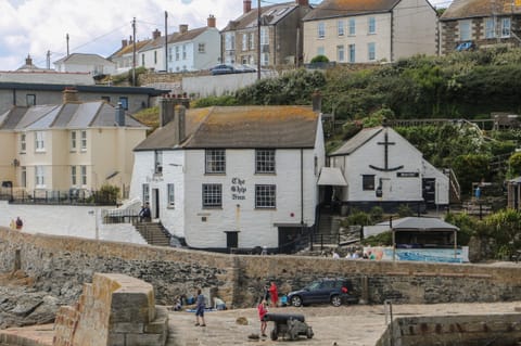 Cottage | Miscellaneous