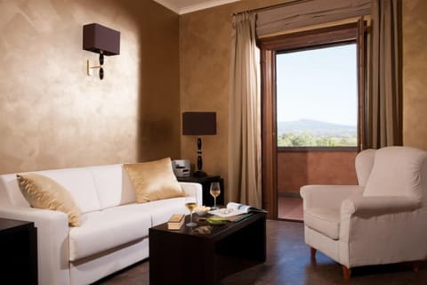 32-inch LED TV with satellite channels, TV