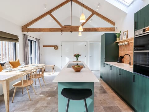 Fridge, dishwasher, electric kettle, toaster