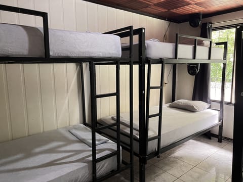 Shared Dormitory | Free WiFi, bed sheets