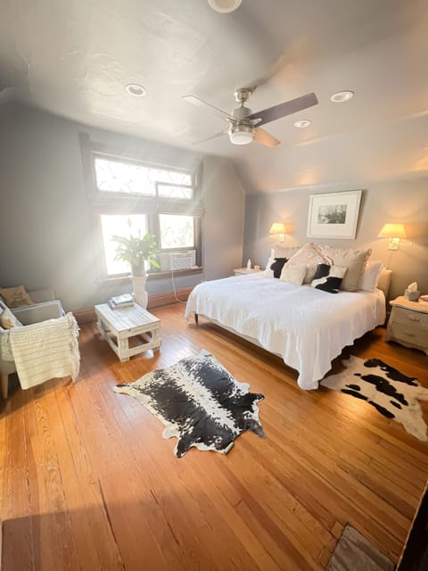 Bedroom 4 with Balcony | Premium bedding, down comforters, pillowtop beds