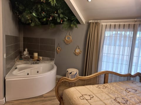 Honeymoon Double Room | Premium bedding, free WiFi, bed sheets