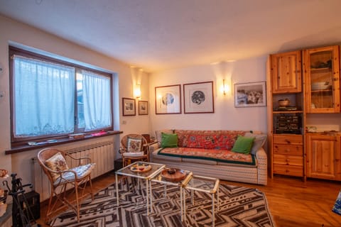 Apartment | Living area