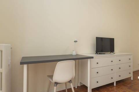 Classic Apartment | 2 bedrooms, desk, laptop workspace, blackout drapes