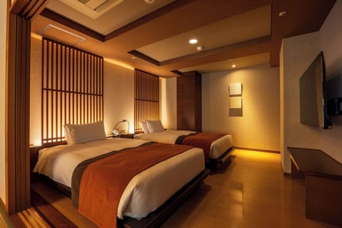 Japanese-Western Style Room with Private Open-Air Bath, City View, Half Board | Down comforters, free minibar, in-room safe, free WiFi