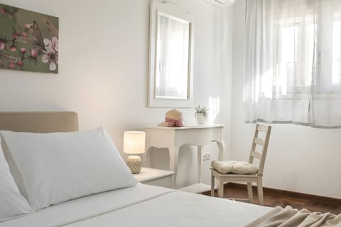 Seaside Villa | Egyptian cotton sheets, premium bedding, individually decorated