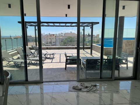 Apartment, 3 Bedrooms, Private Pool | Sundeck