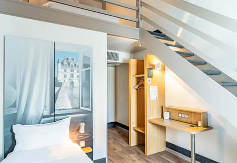 Triple Non-Smoking Room | Premium bedding, desk, soundproofing, free WiFi