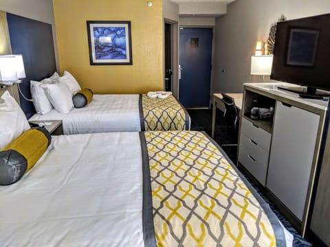 Standard Room, 2 Queen Beds, Non Smoking, Refrigerator | 1 bedroom, Egyptian cotton sheets, premium bedding, pillowtop beds