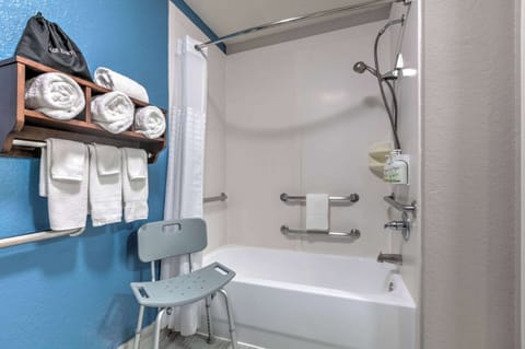 Room, 2 Queen Beds, Accessible, Non Smoking (Mobility Accessible) | Accessible bathroom