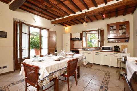 Standard House, 2 Bedrooms (Casa Teresa) | Private kitchen | Microwave, oven, stovetop, coffee/tea maker