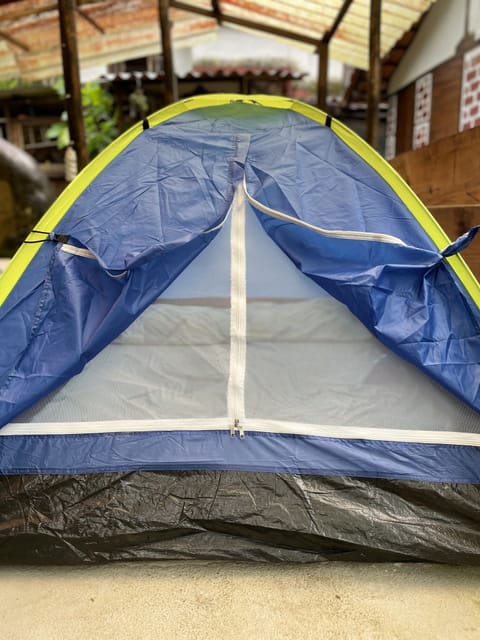 Economy Tent | Free WiFi, bed sheets