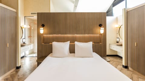 Wellness Suite | 1 bedroom, minibar, in-room safe, cribs/infant beds